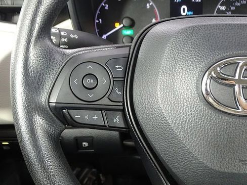 Used 2023 Toyota Corolla LE image 18