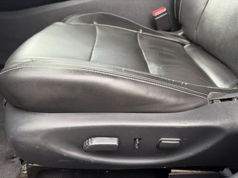 Used 2020 Nissan Maxima 3.5 SV w/ Floor Mat Group FWD image 9