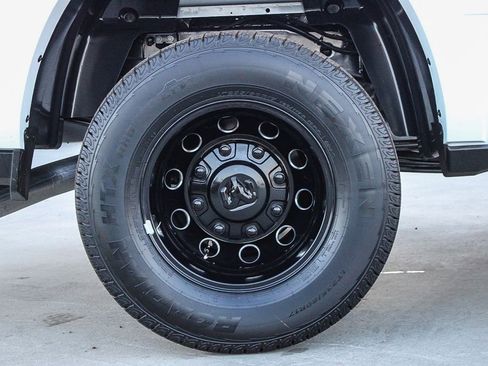 New 2026 RAM 3500 Limited AWD/4WD image 12
