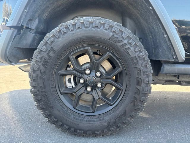Used 2024 Jeep Wrangler Unlimited AWD/4WD image 6
