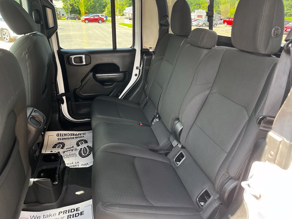 Used 2022 Jeep Gladiator Sport AWD/4WD image 27