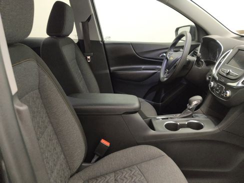 Used 2022 Chevrolet Equinox LT image 21