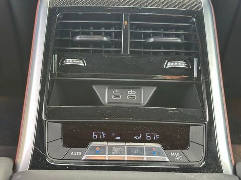 Used 2025 BMW M850i xDrive image 32