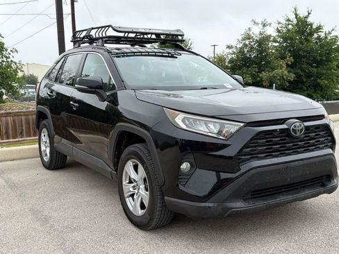 Certified 2019 Toyota RAV4 XLE AWD/4WD image 3