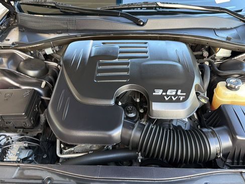 Used 2022 Chrysler 300 S RWD image 37