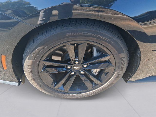 Used 2024 Ford Mustang GT RWD image 9