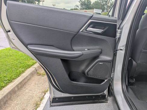 Used 2025 Mitsubishi Outlander SE AWD/4WD image 27