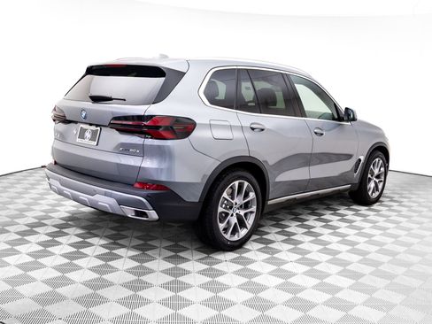 New 2026 BMW X5 xDrive50e image 5