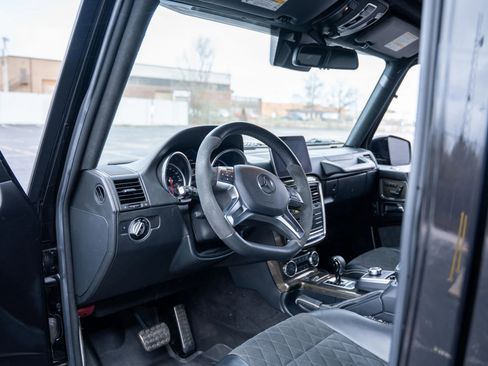 Used 2018 Mercedes-Benz G 550 Squared image 12