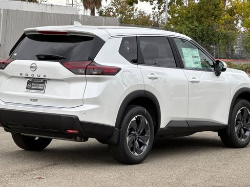 New 2026 Nissan Rogue SV image 4