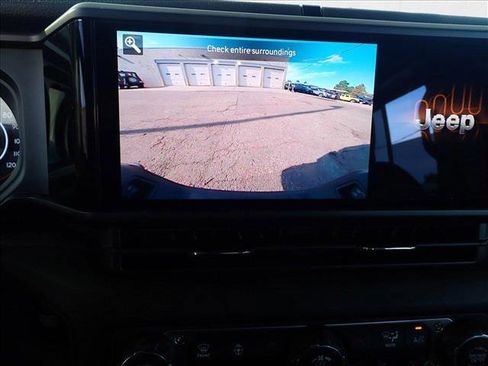 New 2025 Jeep Gladiator Willys image 18