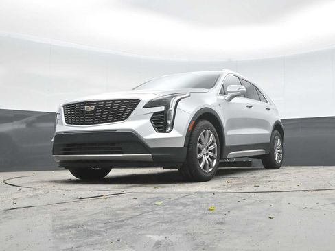 Used 2019 Cadillac XT4 Premium Luxury w/ Enhanced Visibility Package AWD/4WD image 25