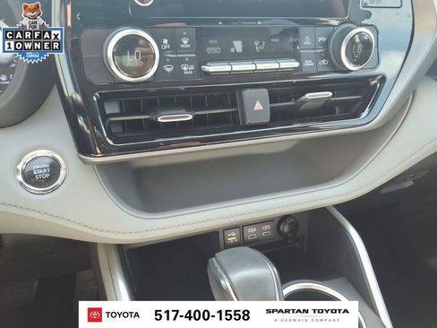 Used 2023 Toyota Highlander LE AWD/4WD image 22