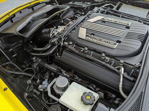 Used 2016 Chevrolet Corvette Z06 w/ 3LZ Preferred Equipment Group RWD image 24
