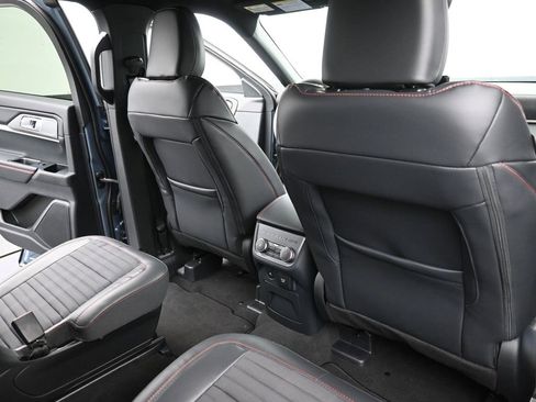 New 2026 Ford Explorer ST-Line w/ ST-Line Street Pack image 12