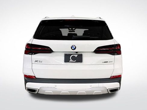 Used 2024 BMW X5 xDrive40i w/ Parking Assistance Package AWD/4WD image 4