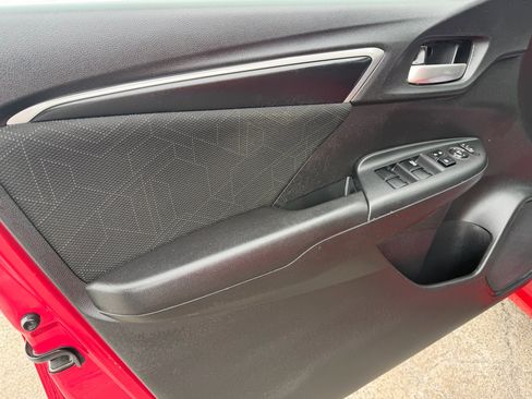 Used 2016 Honda Fit EX image 18