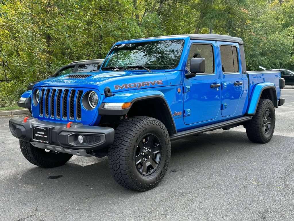 Used 2023 Jeep Gladiator Mojave w/ LED Lighting Group AWD/4WD image 2