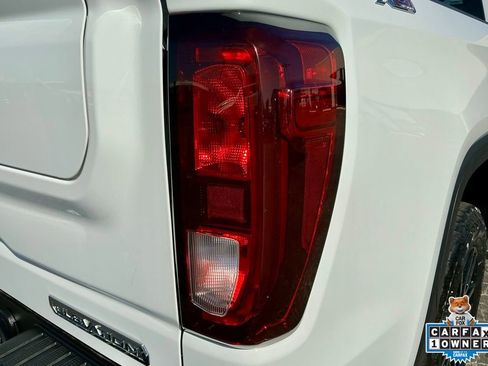 Used 2023 GMC Sierra 1500 Elevation image 16