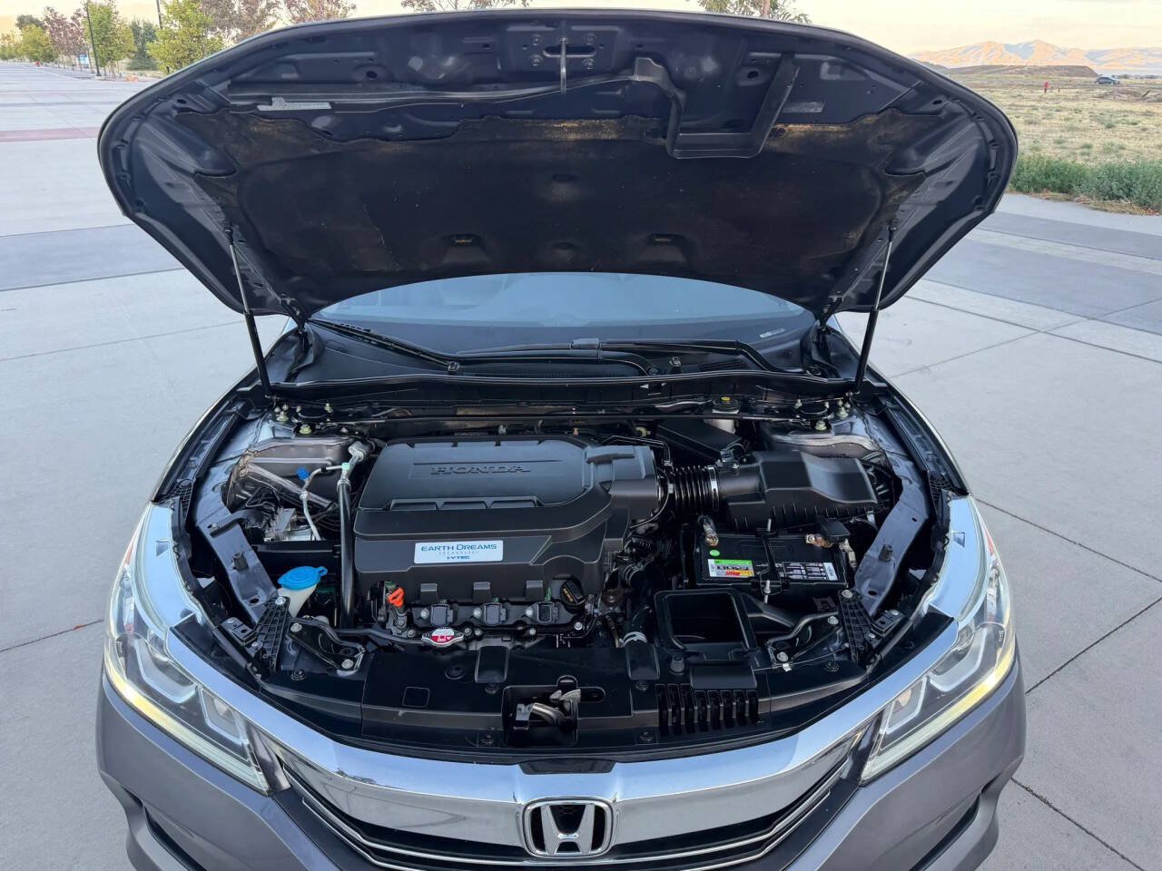 Used 2016 Honda Accord EX-L image 11