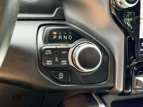 Used 2022 RAM 1500 Big Horn AWD/4WD image 6