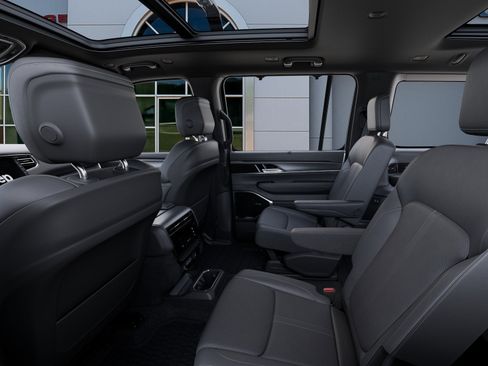 New 2025 Jeep Wagoneer L Series II w/ Convenience Group I image 23