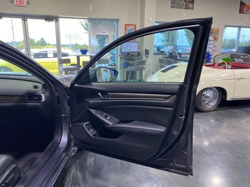 Used 2019 Honda Accord EX-L image 10