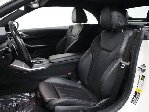 Used 2024 BMW 430i Convertible image 8