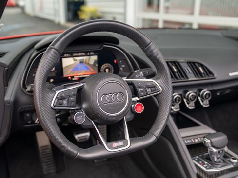 Used 2017 Audi R8 V10 image 20