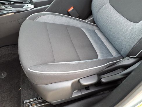 Used 2023 Chevrolet TrailBlazer LS image 16