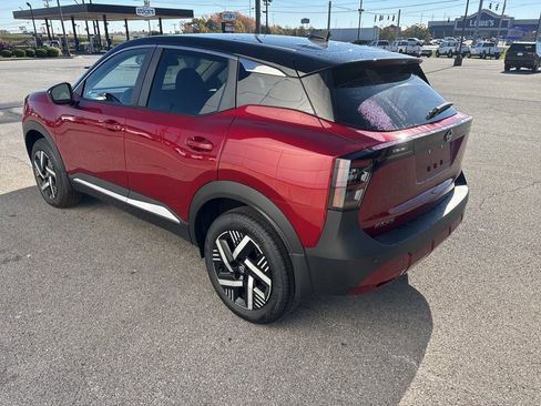 New 2025 Nissan Kicks SV FWD image 5