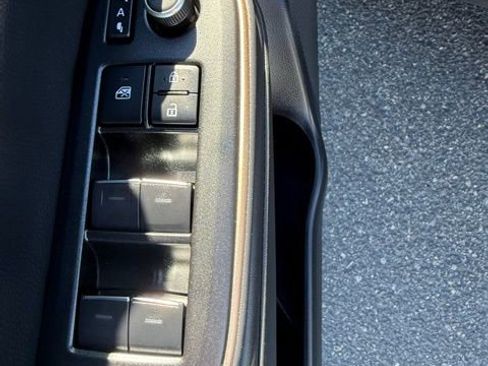 Used 2023 Toyota Crown XLE image 15