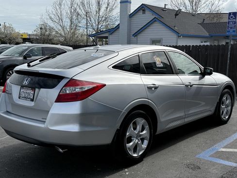 Used 2011 Honda Crosstour EX-L image 5