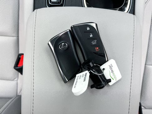 Used 2023 Lexus RX 350 Premium image 35