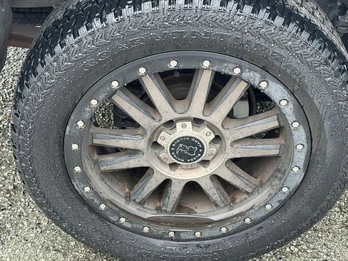 Used 2016 Toyota 4Runner Limited image 4