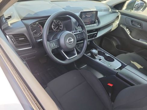 Used 2024 Nissan Rogue S FWD image 6