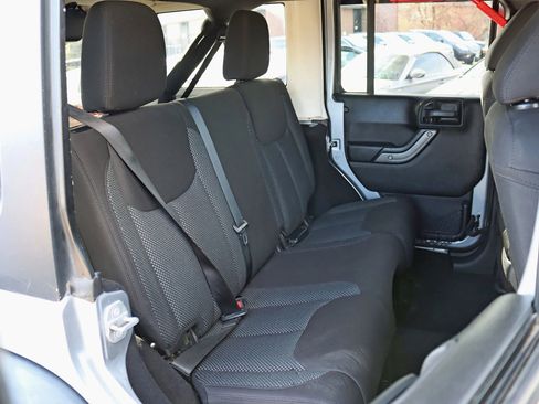Used 2016 Jeep Wrangler Unlimited Sport AWD/4WD image 26