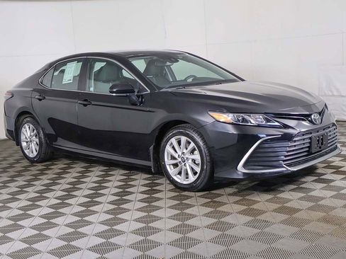 Used 2023 Toyota Camry LE w/ Convenience Package AWD/4WD image 2
