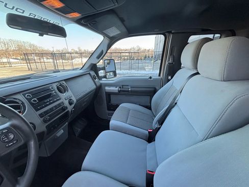 Used 2014 Ford F250 XLT w/ XLT Interior Package image 16