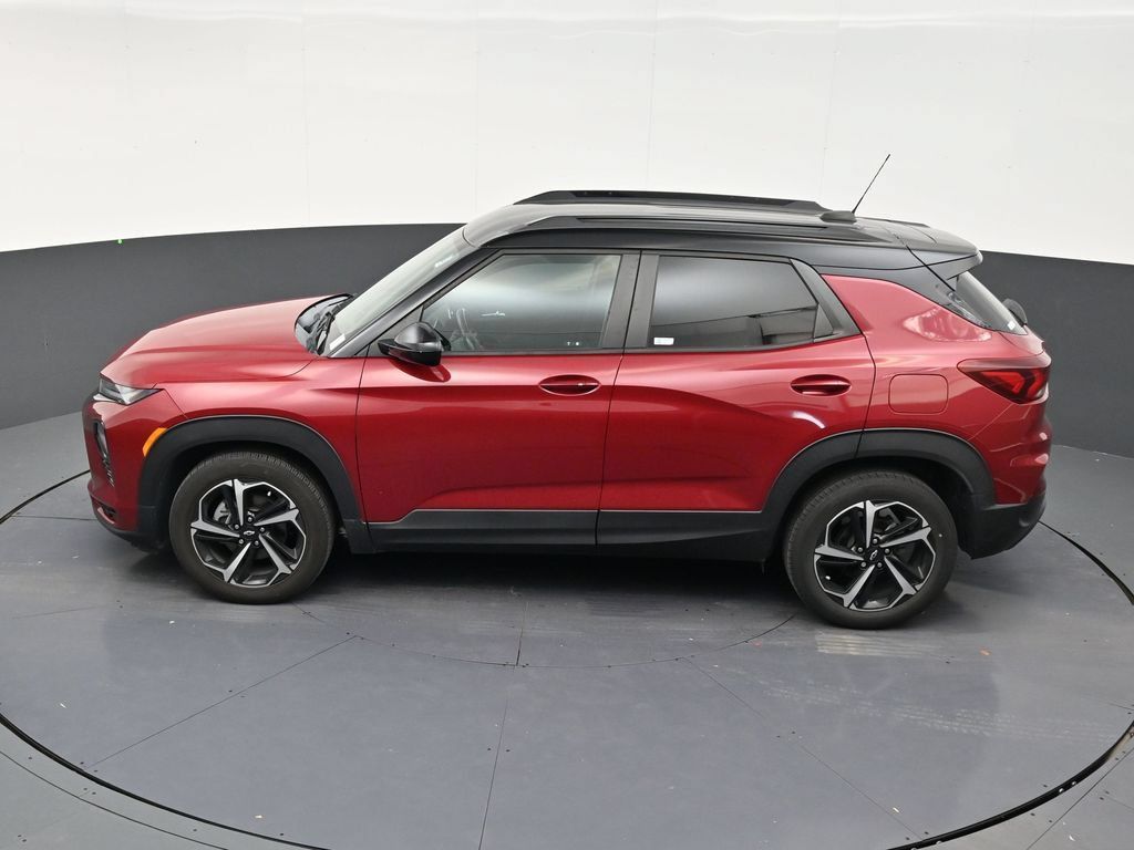 Used 2021 Chevrolet TrailBlazer RS w/ Technology Package FWD image 13