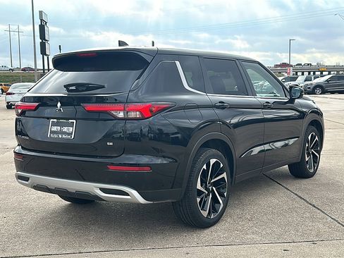 Used 2024 Mitsubishi Outlander SE image 8