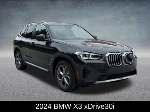 Used 2024 BMW X3 xDrive30i w/ Premium Package w/ZPA AWD/4WD image 3