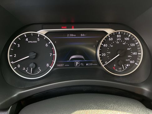 Used 2025 Nissan Sentra SV FWD image 30