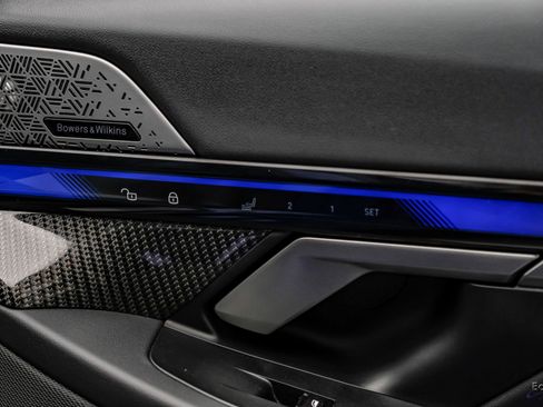 Used 2025 BMW M5 w/ Carbon Package AWD/4WD image 91