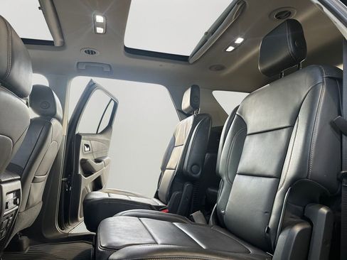 Used 2018 Chevrolet Traverse LT image 28