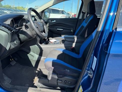 Used 2019 Ford Escape SEL AWD/4WD image 2
