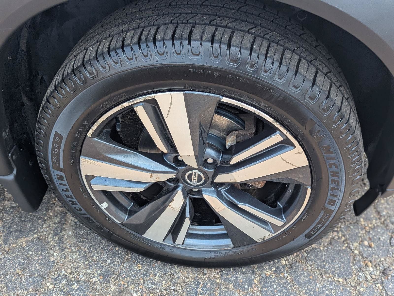 Used 2021 Nissan Rogue SL AWD/4WD image 35