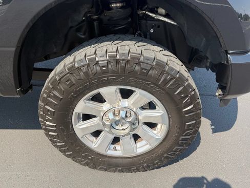 Used 2020 Ford F250 Platinum w/ Snow Plow Prep Package AWD/4WD image 11