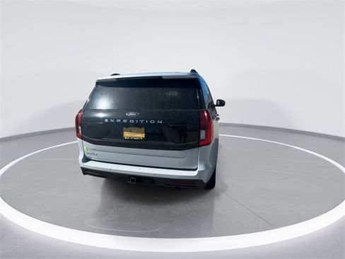 Certified 2025 Ford Expedition Active image 10