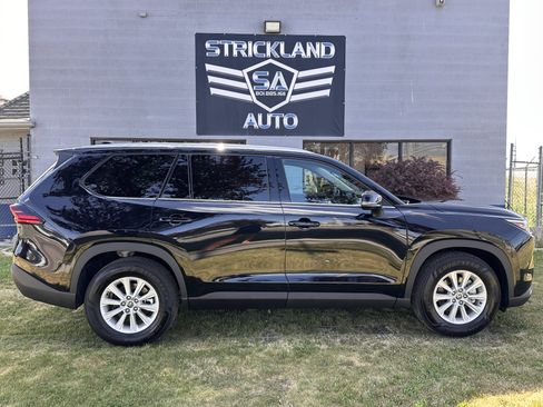 Used 2026 Toyota Grand Highlander AWD Hybrid image 5